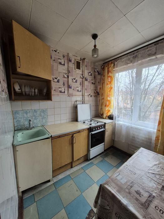 Оренда 2-х кім. Квартири біля Ниви.