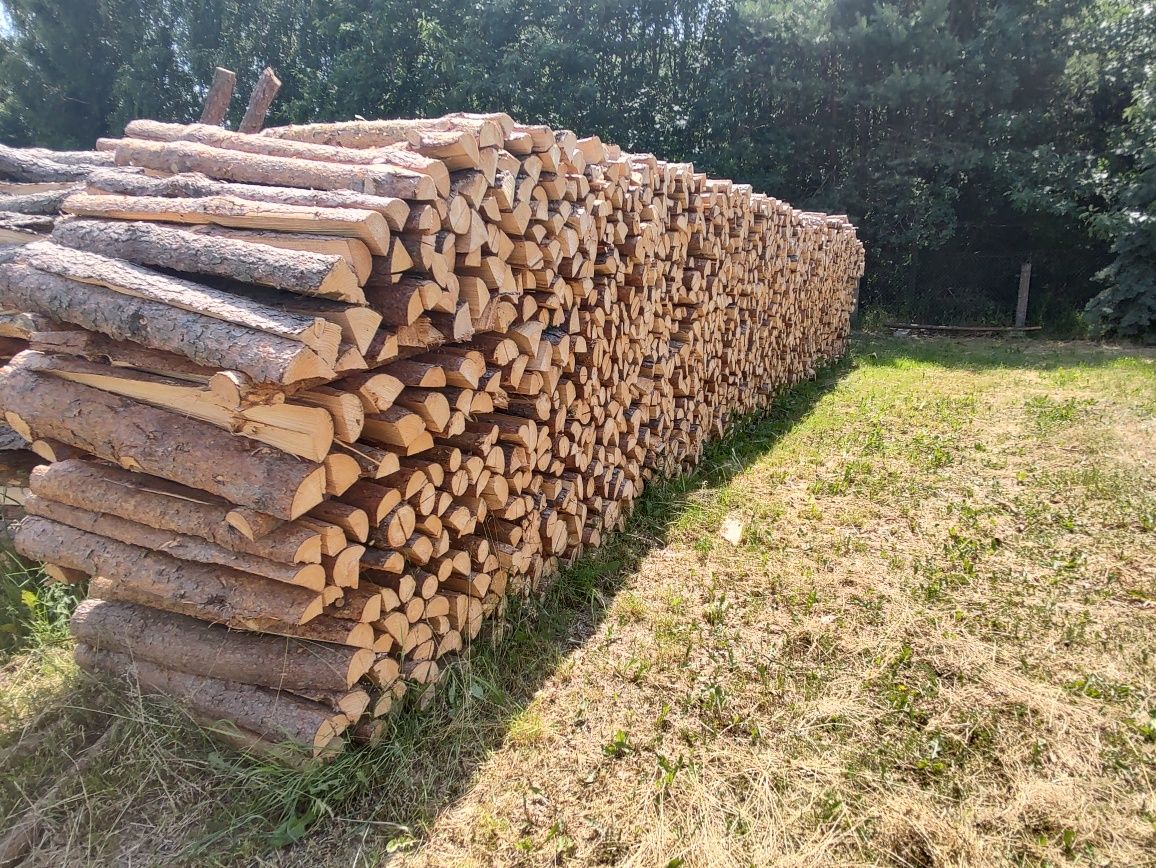 Drewno do kominka, na ognisko, suchy opał, zrębka w workach sezonowany