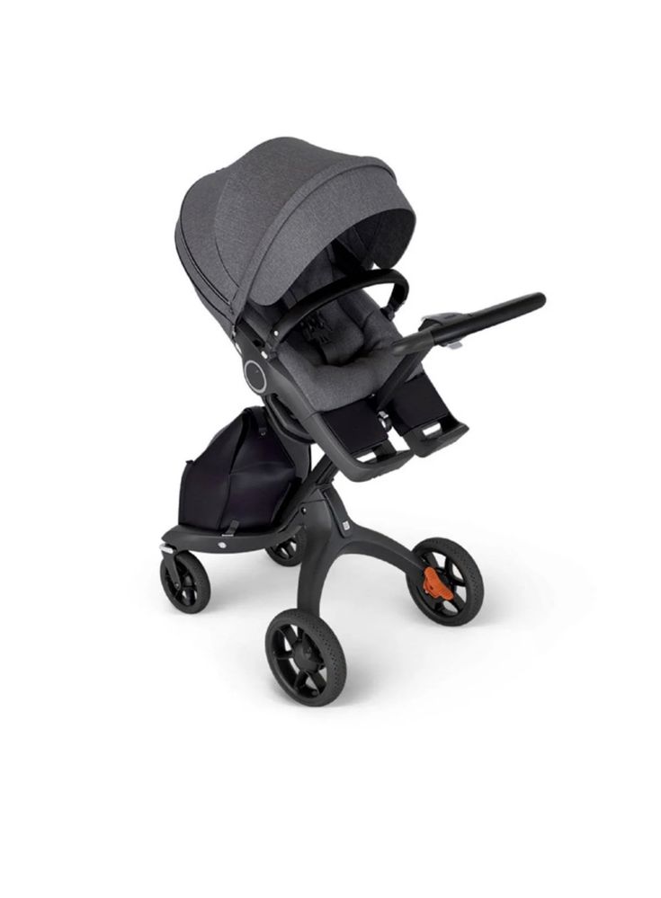 Stokke Xplory V6 з чорною ручкою