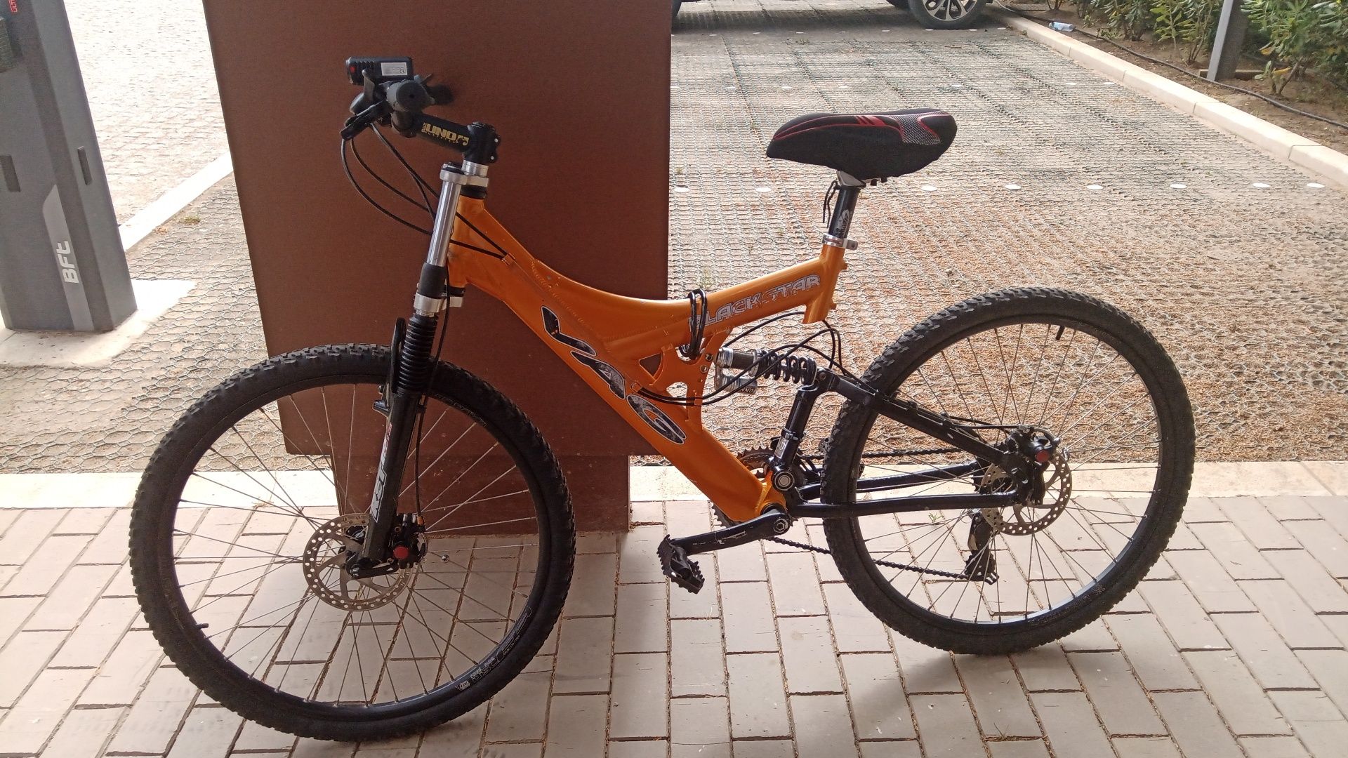 Bicicleta MTB Blackstar ARO 26  Full Suspension !
