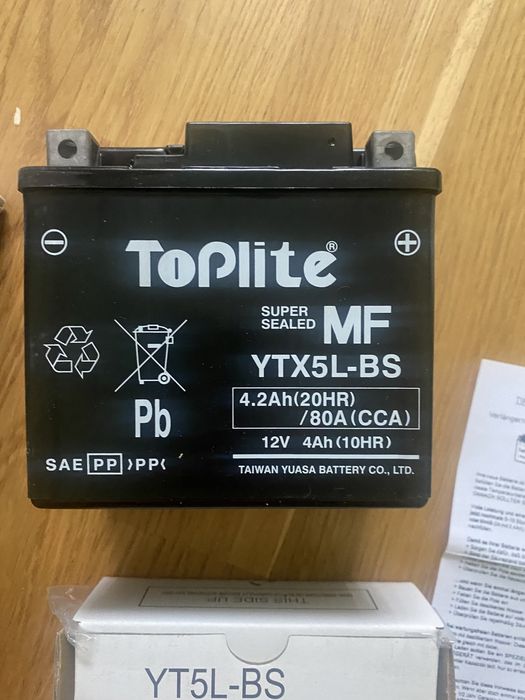 Мото аккумулятор Yuasa YTX5L-BS Toplite 12v пусковой 80 114*71*106 мм