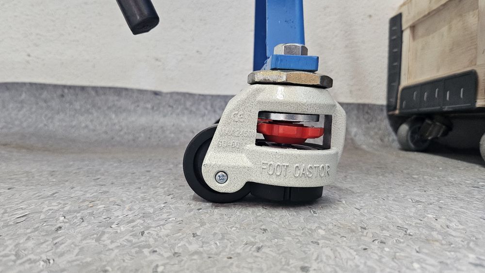 Quinadeira manual NOVA com rodas