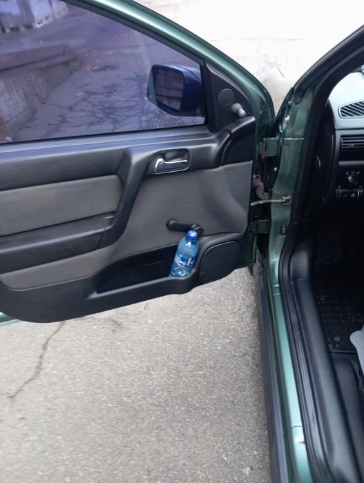 Опель Астра 2007 року