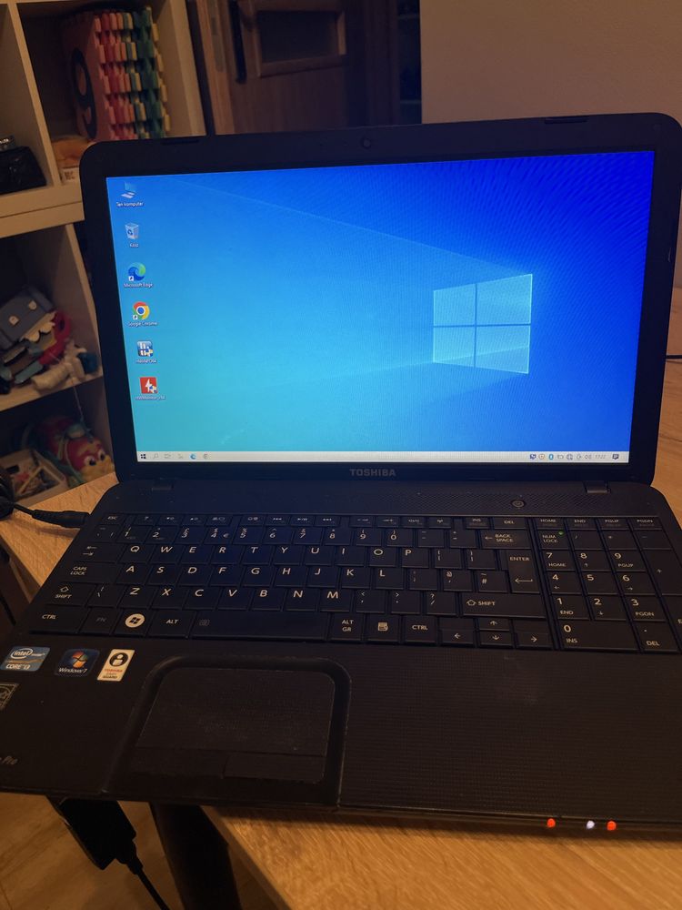 Toshiba Satelite C850 plus grstis ze zdjecia !!!