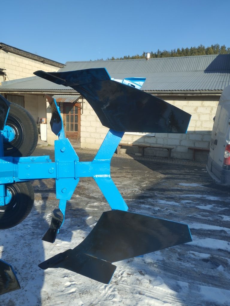 Продам оборотний плуг Fenet ( 3 корпусний)