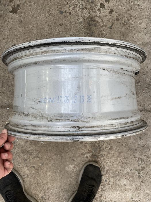 Продам диски R17 Торг та обмін в описі!