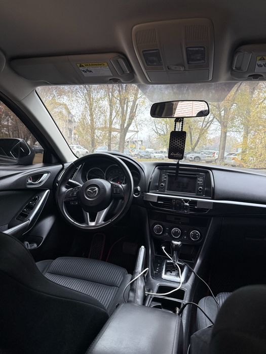 Мазда 6 2014 года  2,5  автомат