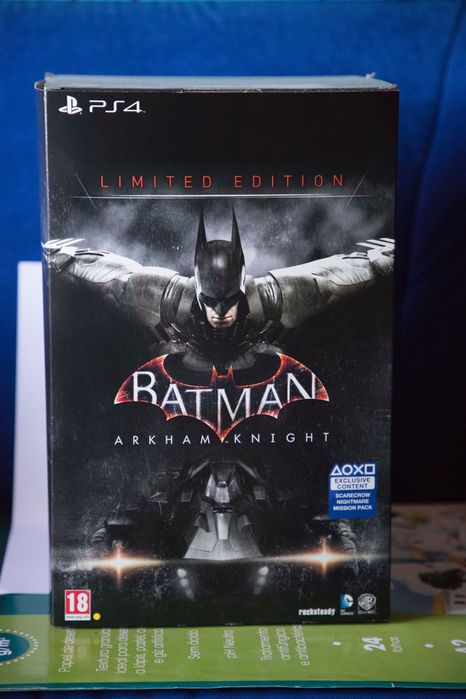 Batman Arkham Knight Limited Edition PS4 semi-novo + DLC's