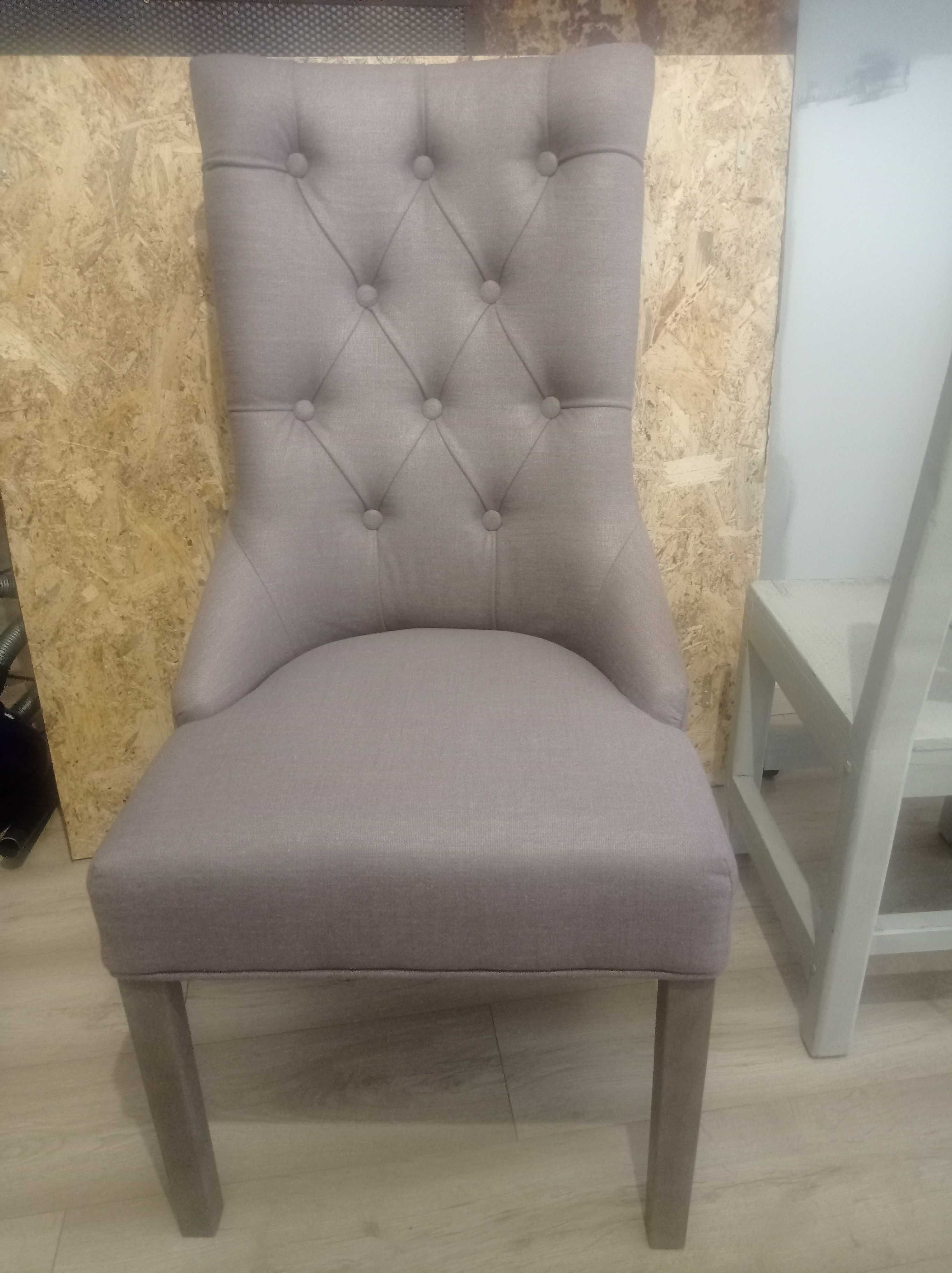Nowe krzesło tapicerowane
