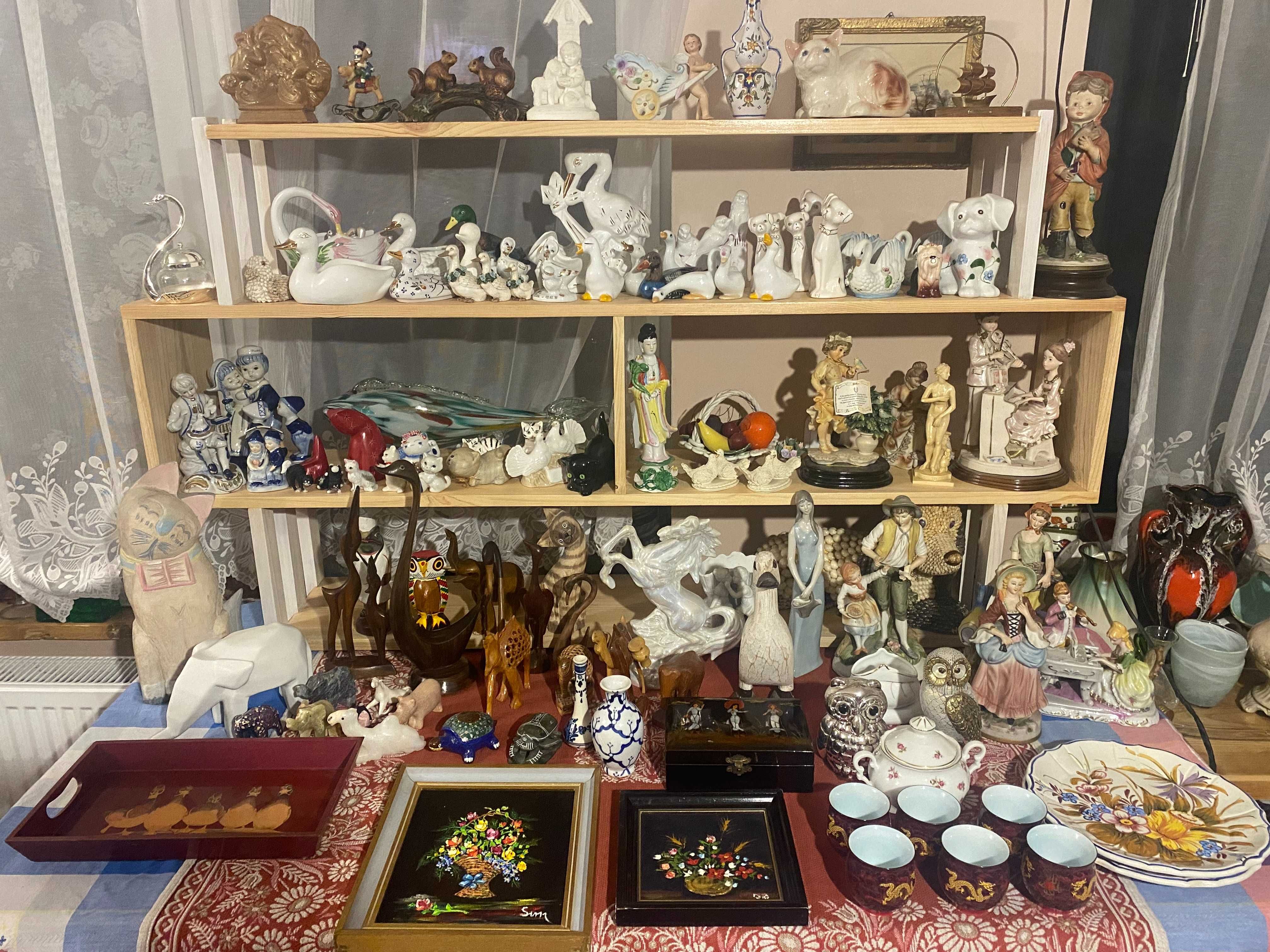 Unikalny serwetnik z białej porcelany dłoń wyprzedaż staroci i antyków