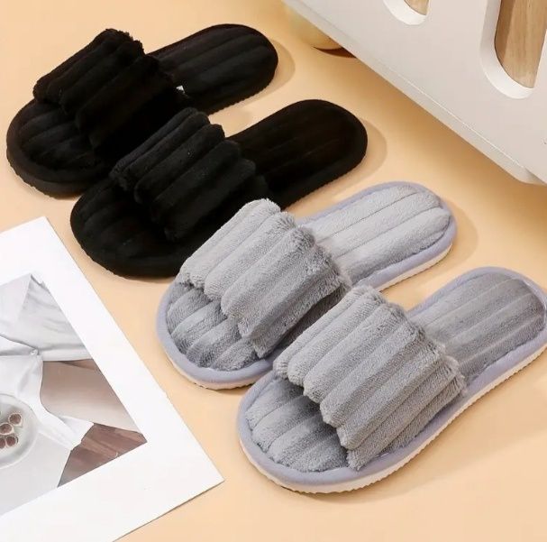 Жіночі красиві тапочки