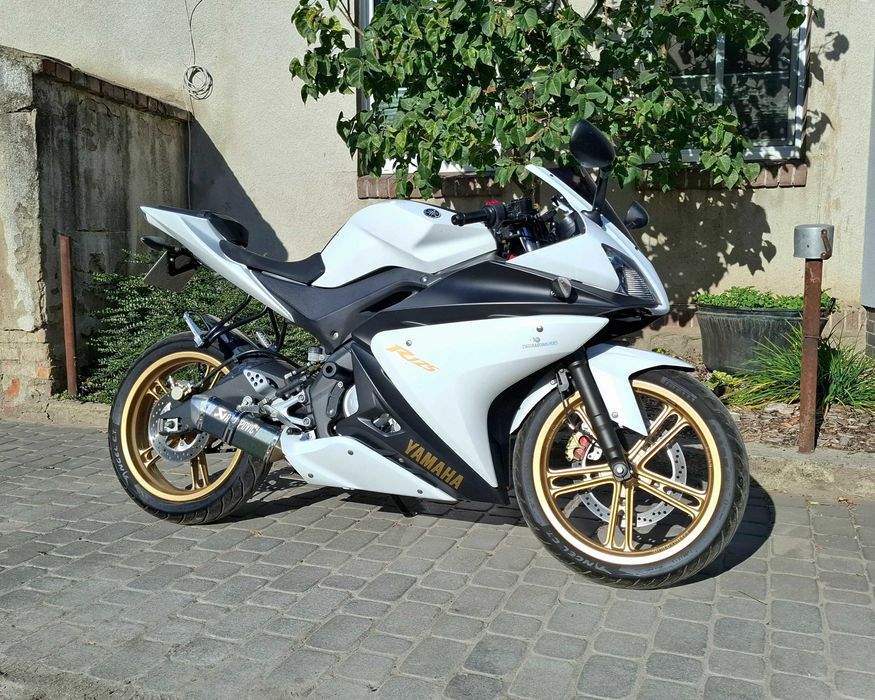 Yamaha YZF - R125