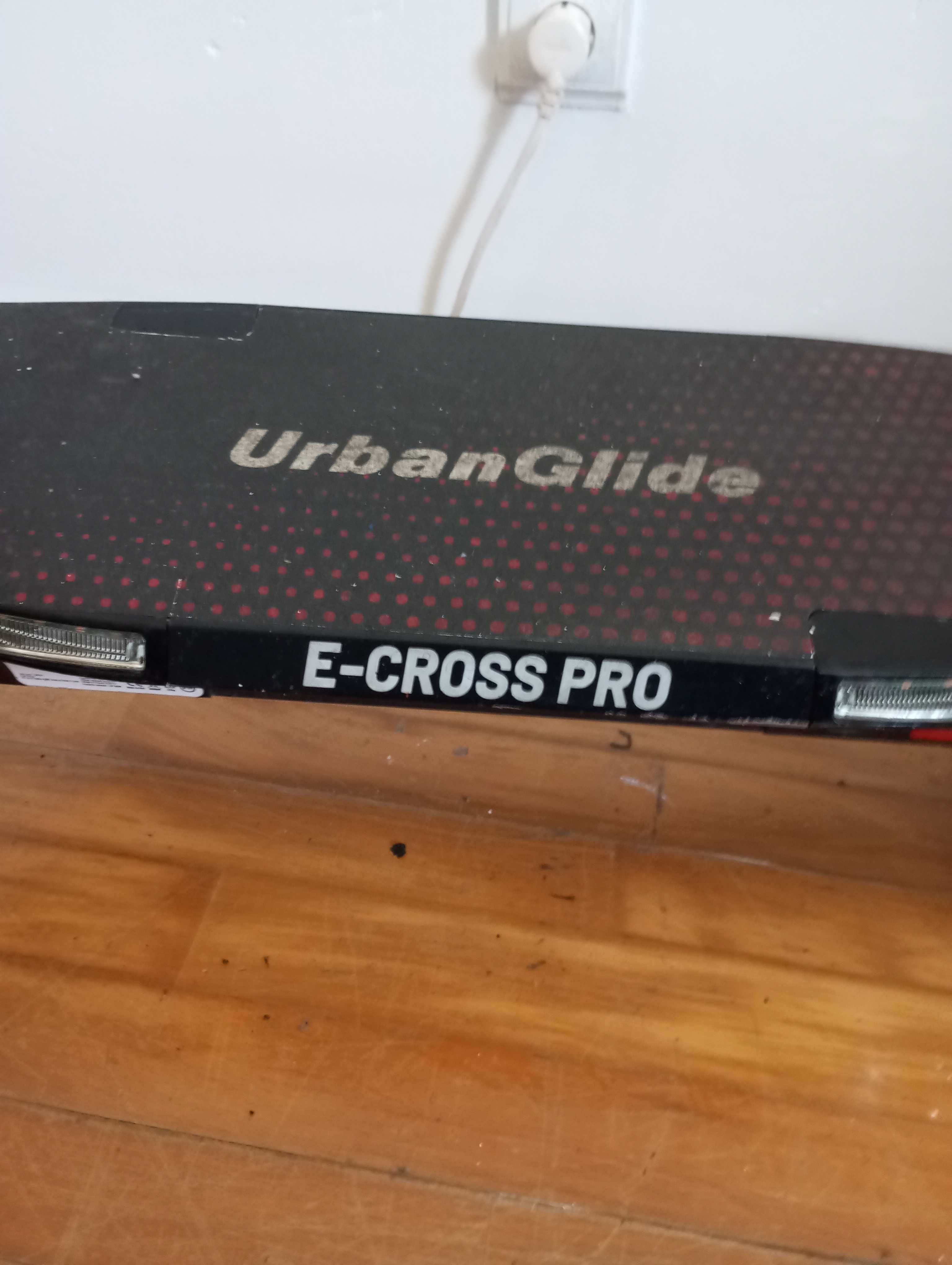 Trotinete urbanglide E-cross Pro