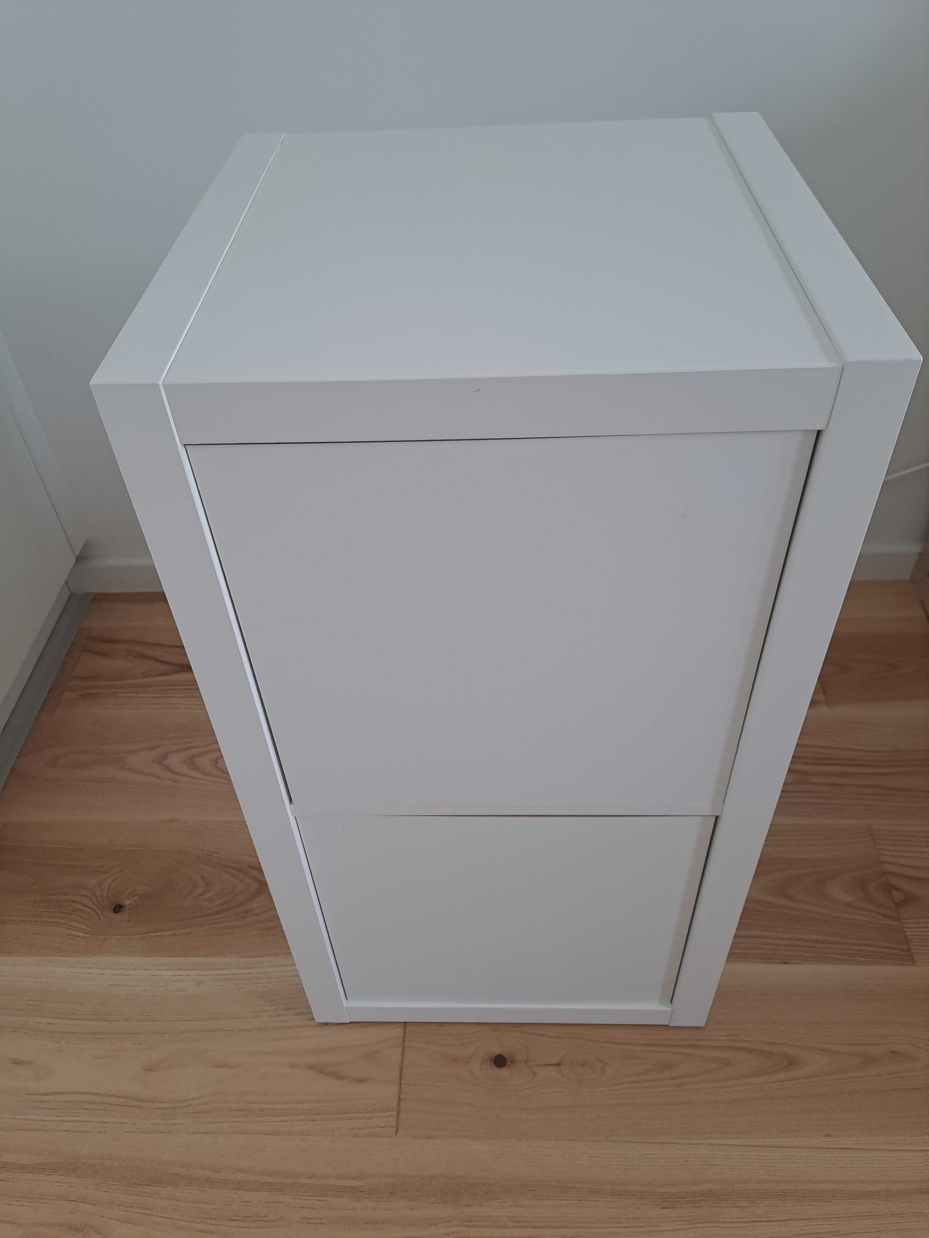 Regał Kallax Ikea z szufladami
