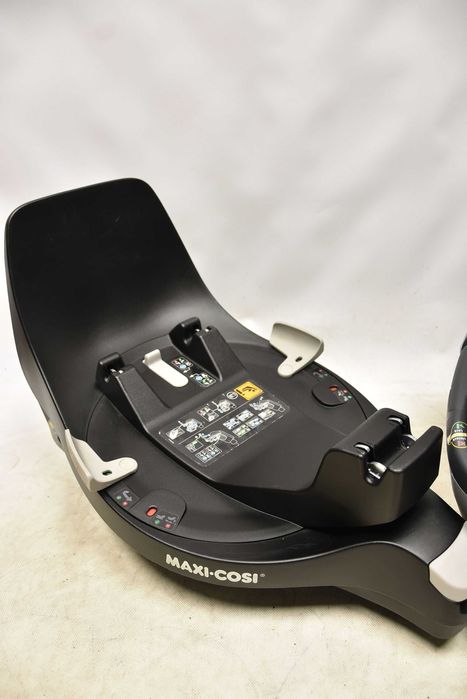 Maxi-Cosi Coral 360 z bazą FamilyFix 360 - używany - BARDZO ZADBANY!