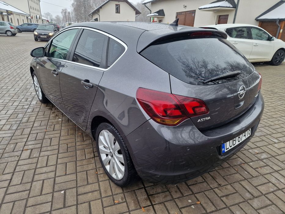 Opel Astra J 1.3 Cdti Cosmo Navi Klimatronik Czujniki Przód Tył Chrom
