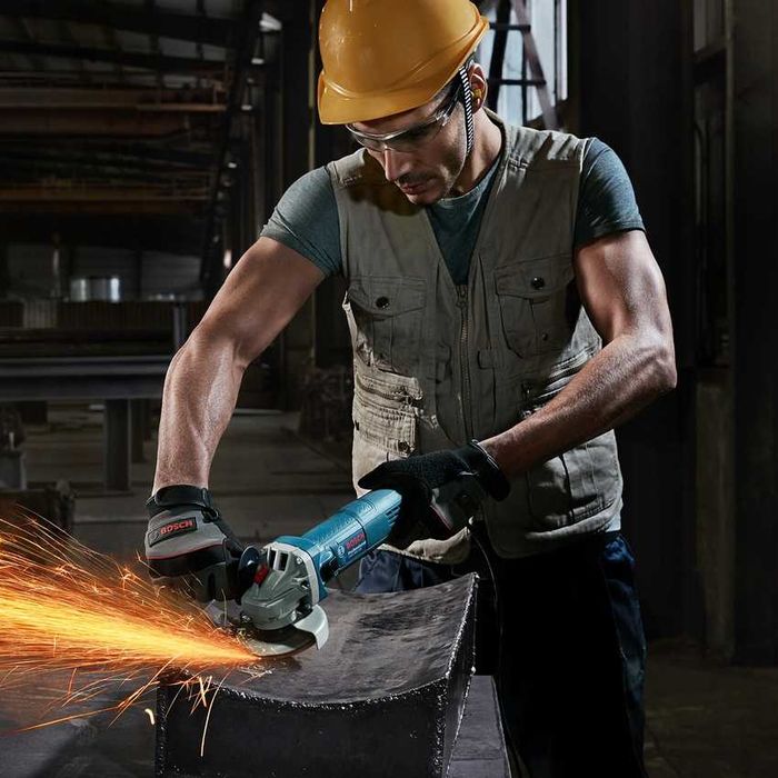 "Lekka i Mocna: SZLIFIERKA KĄTOWA 125mm BOSCH"