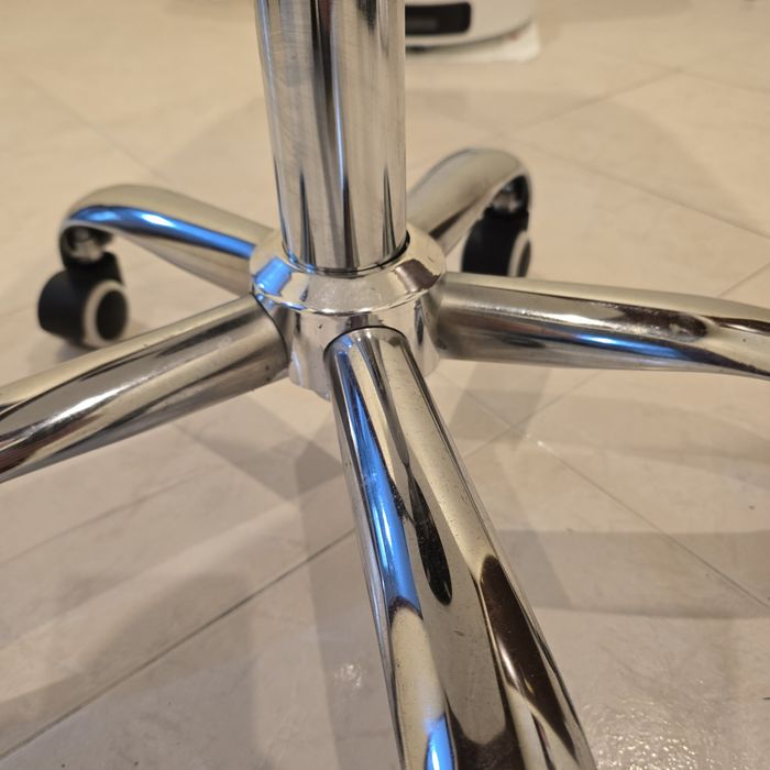 Conjunto secretaria e cadeira para escritório