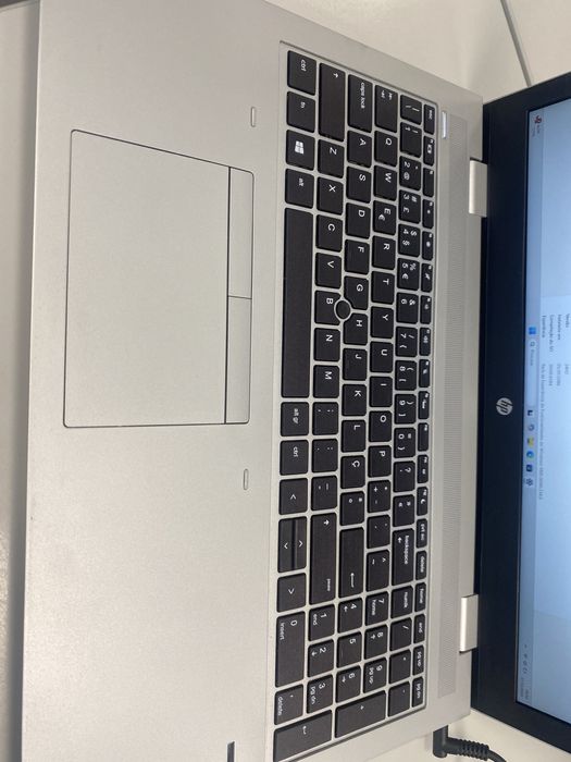 HP ProBook 650 G4  - i5 8250U 1,60 GHz/16 GB/256 SSD/15,6 FHD