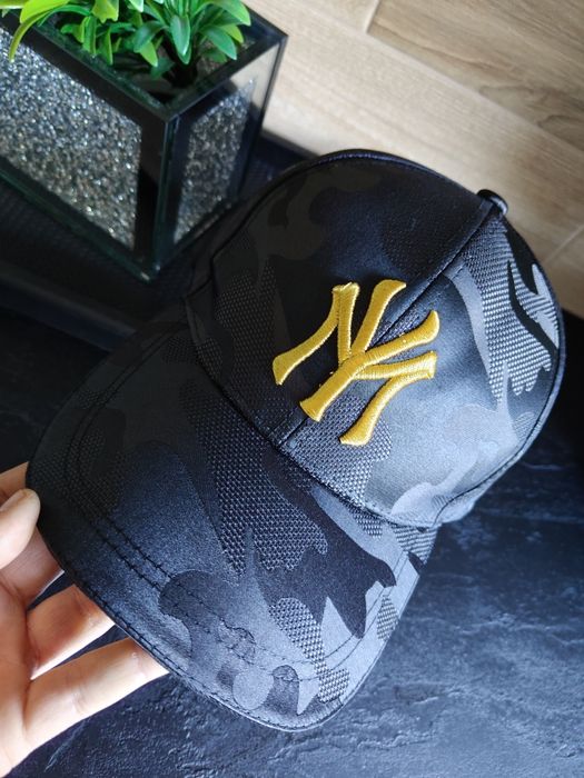 Czapka z daszkiem bejsbolówka regulowana unisex