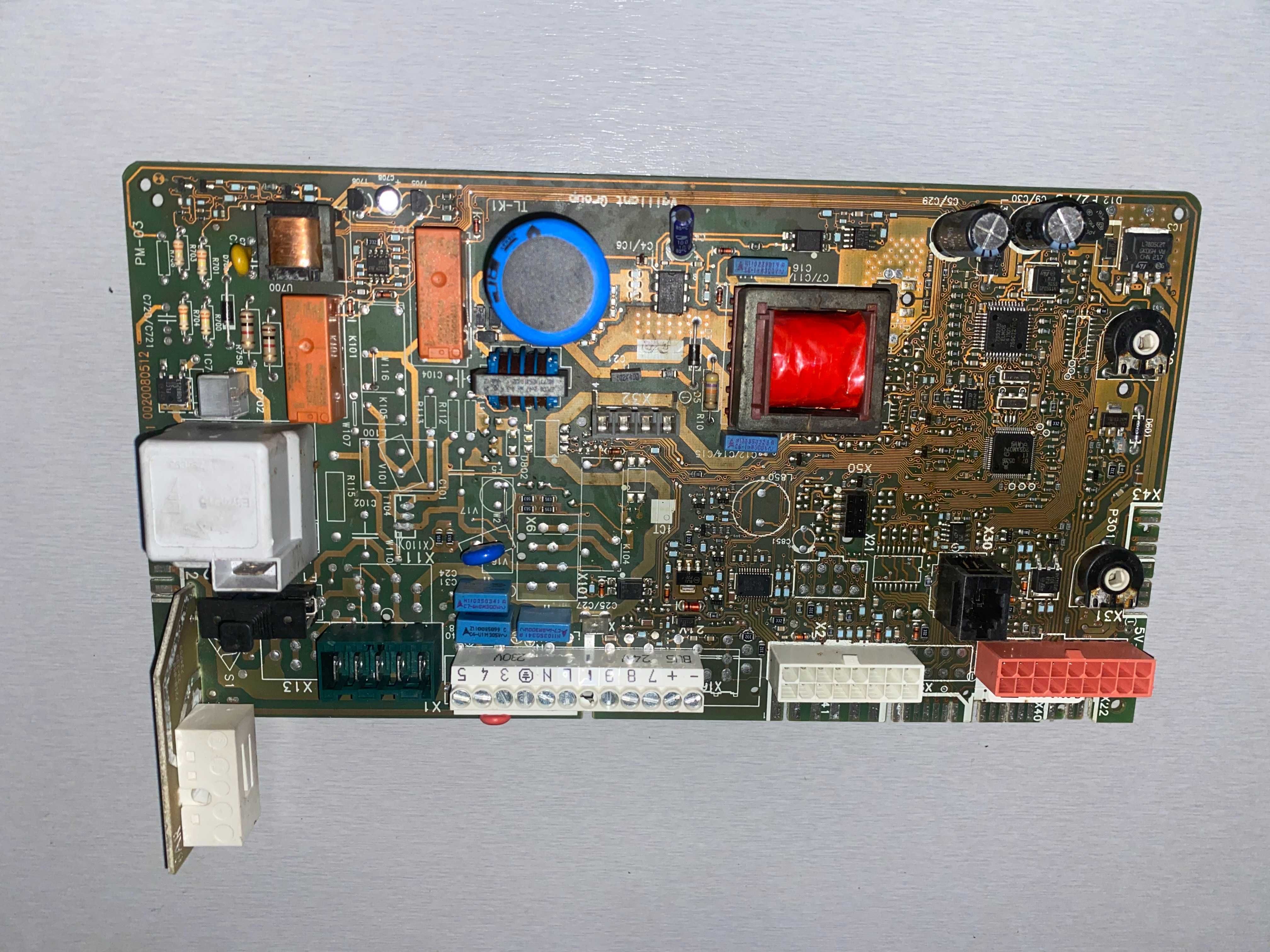 płyta główna do pieca Vaillant eco tec 186 VC - uszkodzona na części
