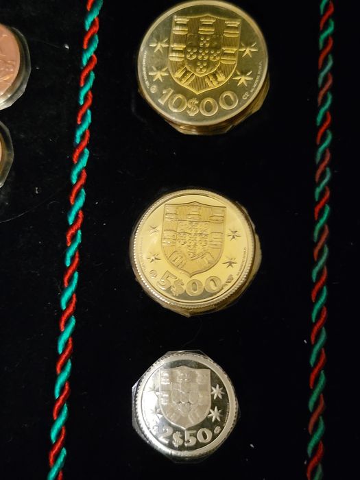 Colecção philae "grande história do escudo português".