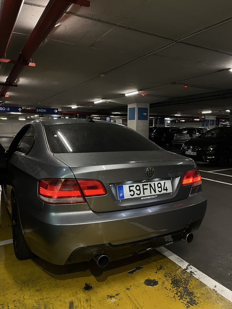 Bmw 320 D coupé cinza