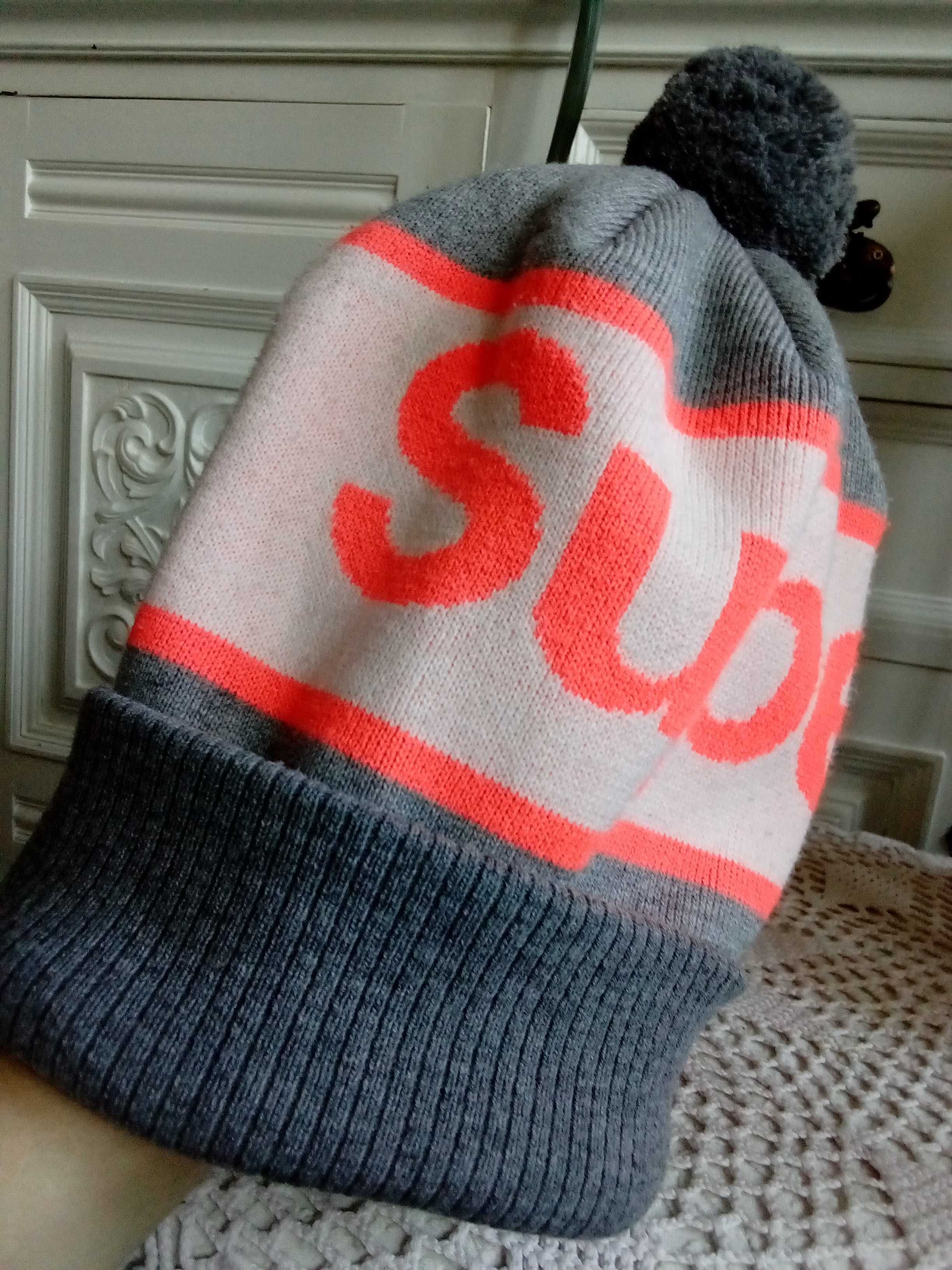 Superdry czapka zimowa dwuwarstwowa młodzieżowa damska turecka