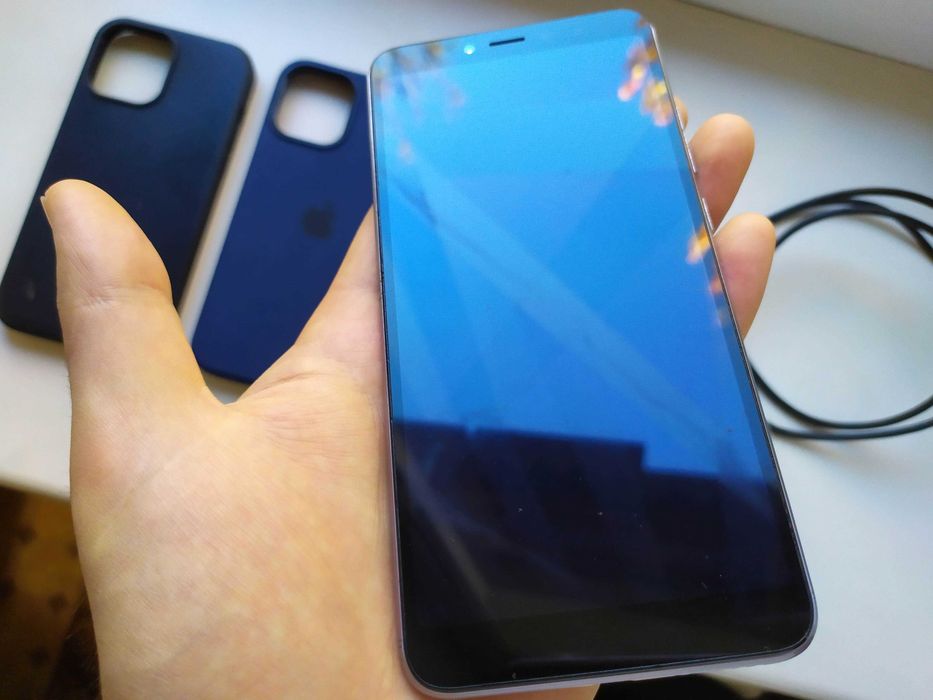 3ний лоток 64Gb 4 IPS 6" 8 ядер 2.0ГГц легкий смартфон Xiaomi Redmi S2