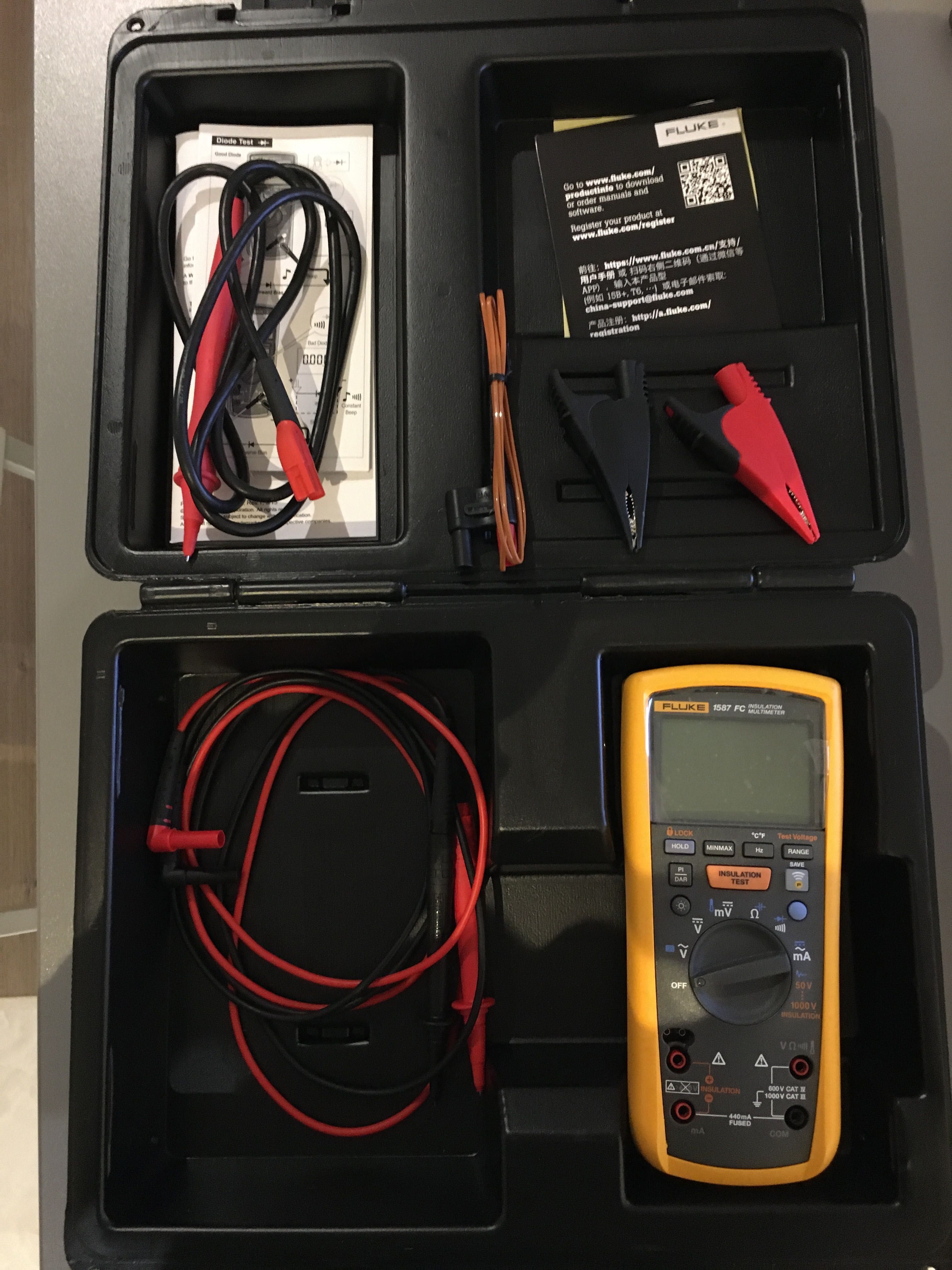 FLUKE 1587FC insulation multimeter