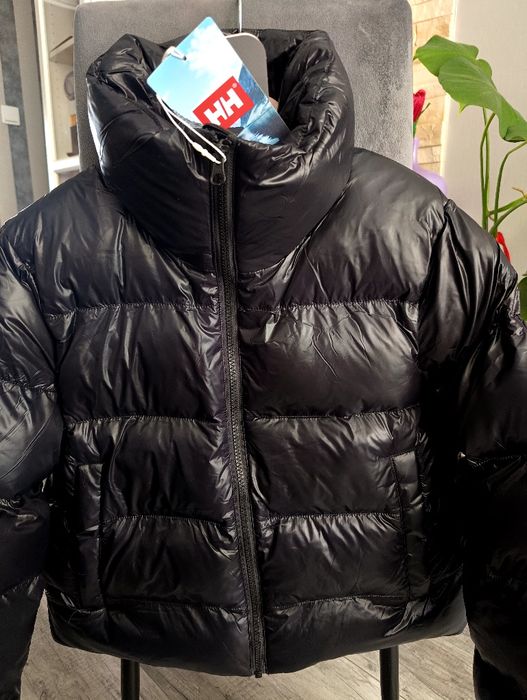 Czarna kurtka puffer pikowana damska Helly Hansen rozmiar XS 34 36
