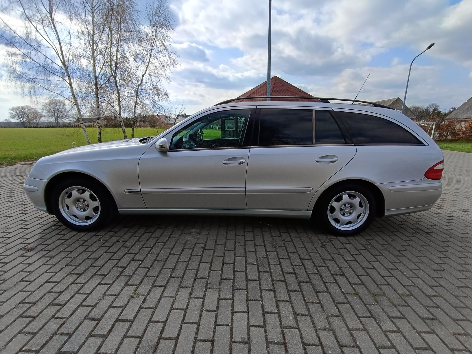 Sprzedam Mercedesa w211 3.2 cdi