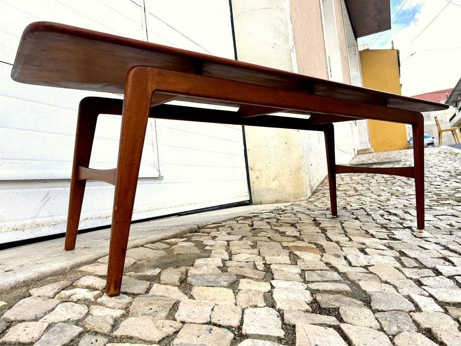 Mesa olaio vintage + 130comp x43prof x 43alt.