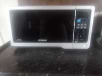 Kuchenka Mikrofalowa Samsung z Rozmnazaniem