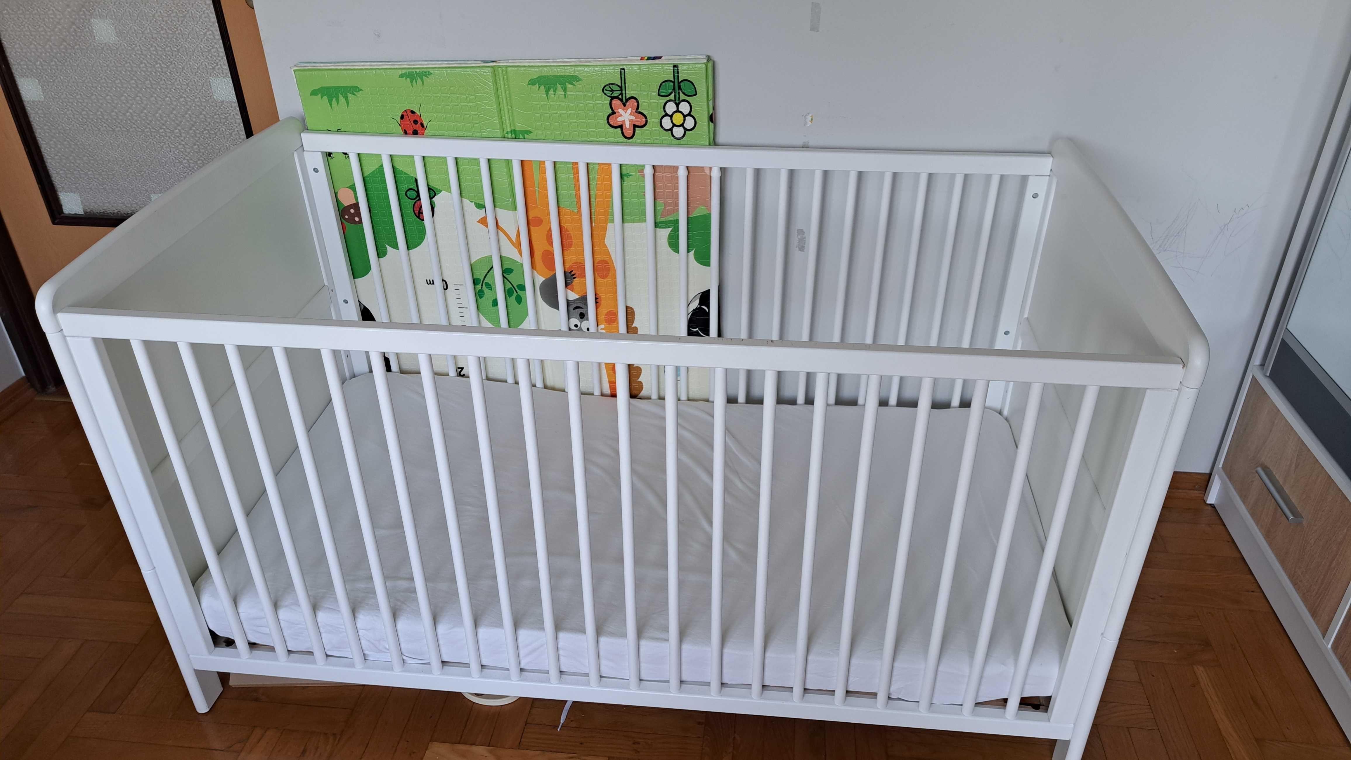Łóżeczko niemowlęce 140x70, łóżeczko dziecięce białe, marka Geuther