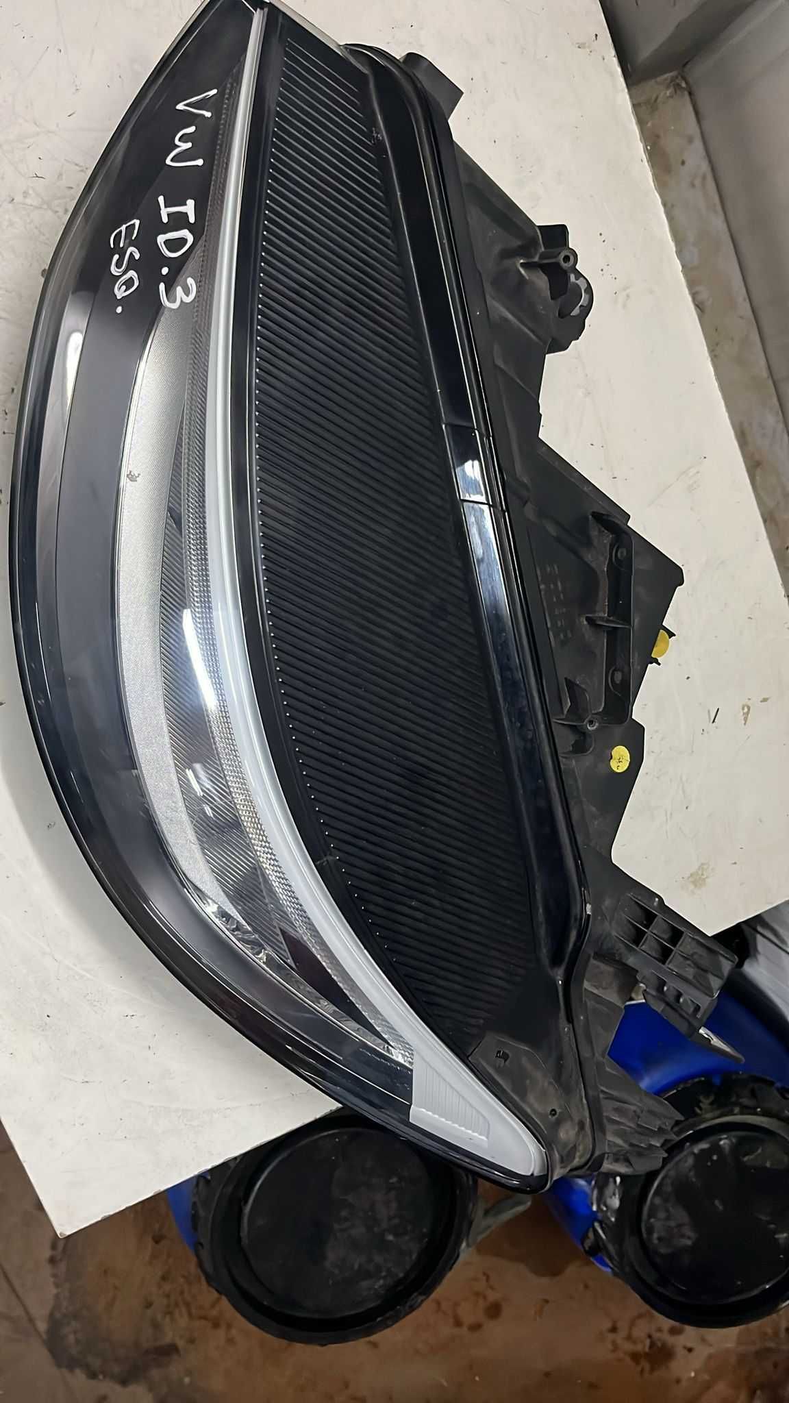 Farol Esquerdo VW ID.3 (E11, E12) Pro