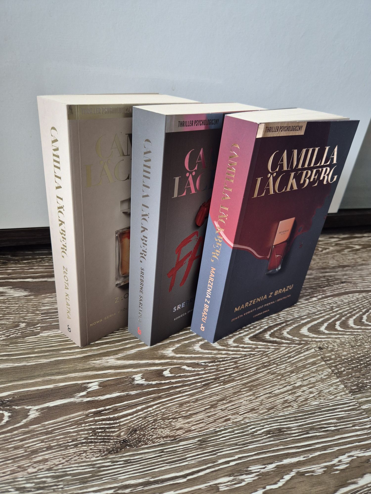 Camilla Lackberg, Pakiet Faye tom 1-3