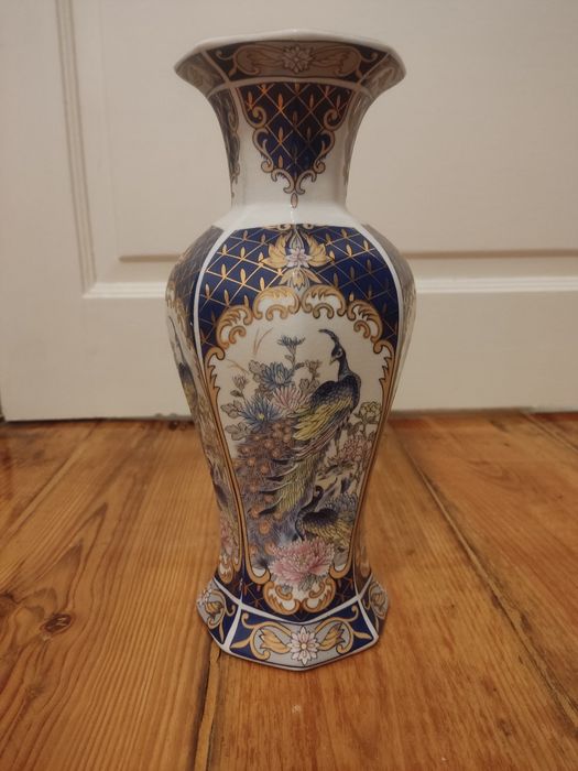 Vaso Estilo Chinês de Pavão