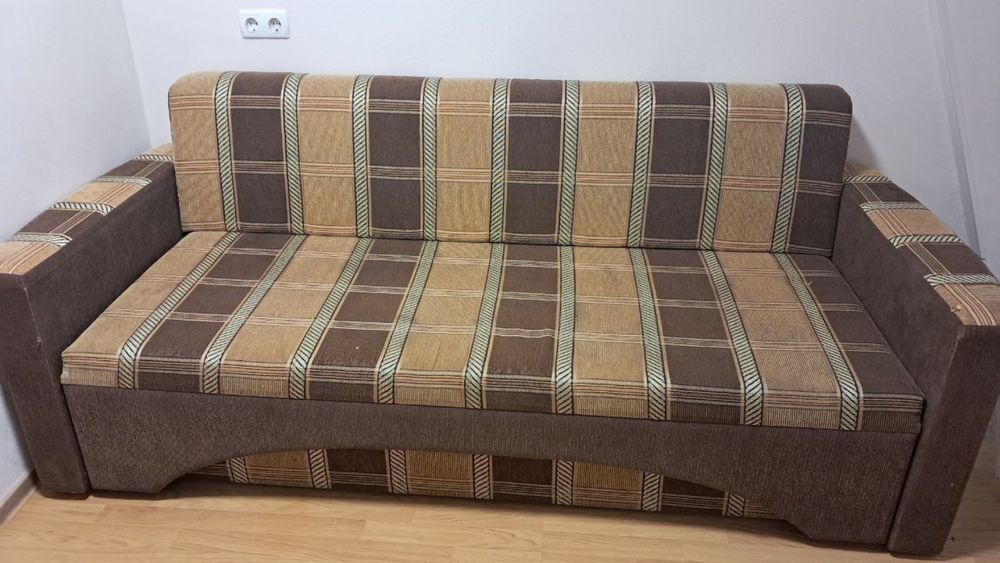 Продаю Диван Книжка