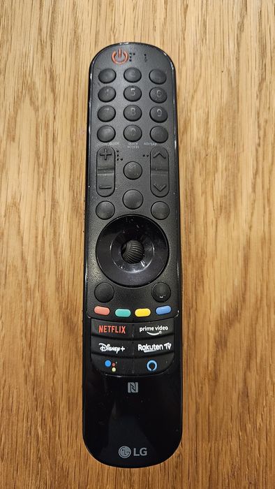 Pilot LG Magic MR24GN z NFC