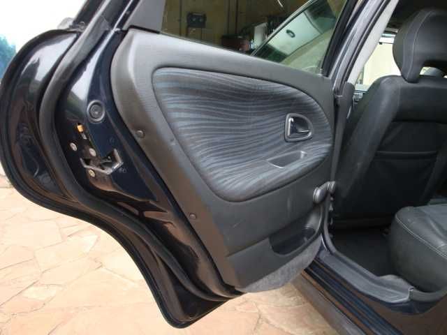 Продам VOLVO V40 2000р