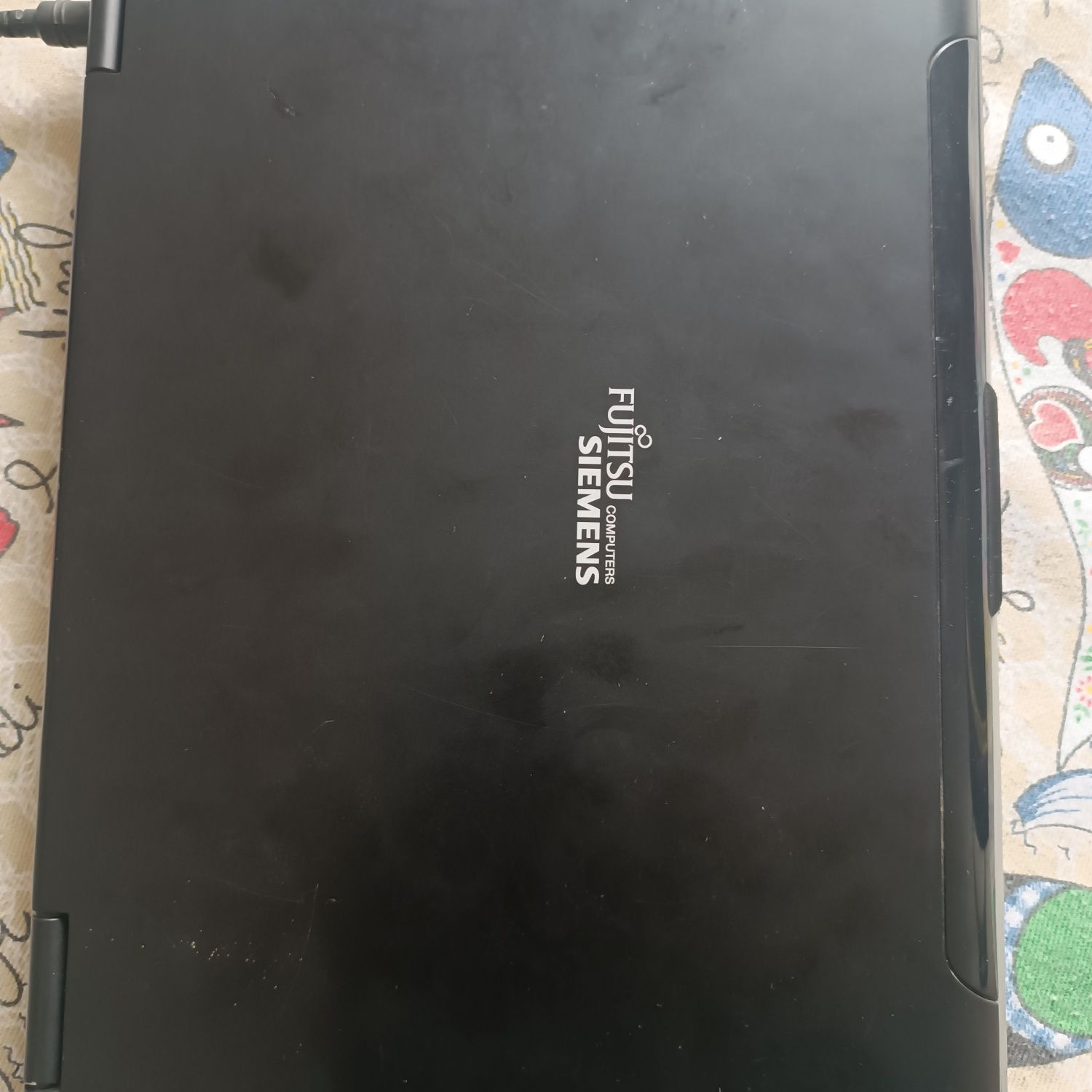 Computador Fujitsu Siemens