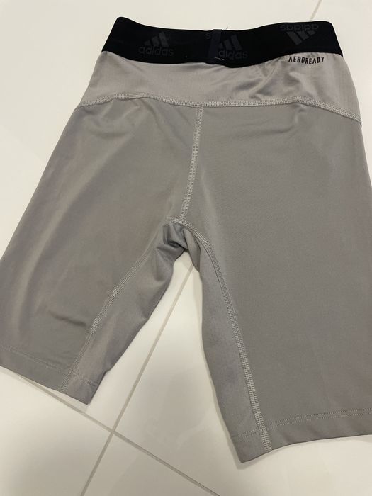 Spodenki legginsy techniczne Adidas Rozmiar S