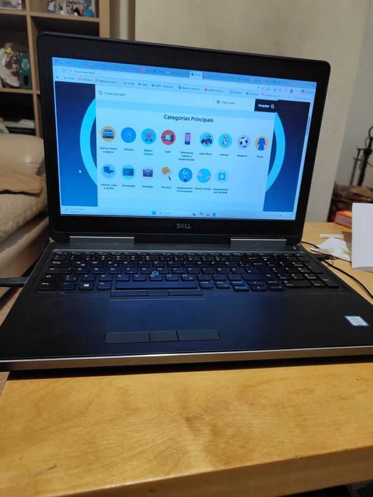 Dell Precision 7520 | i7-6920HQ | 15.6" | 16 GB | 512 GB SSD | DE