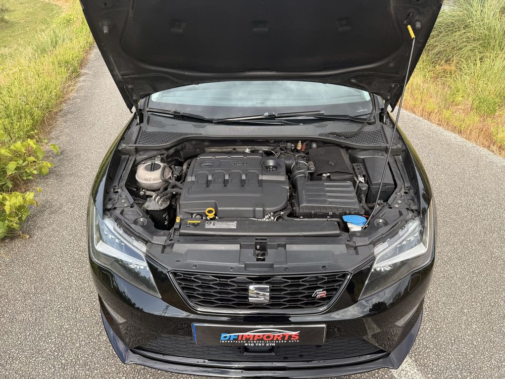 Seat Leon FR 5F 2.0 TDI 184CV com Teto de Abrir