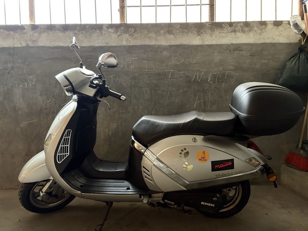 Znen 125cc cinzento