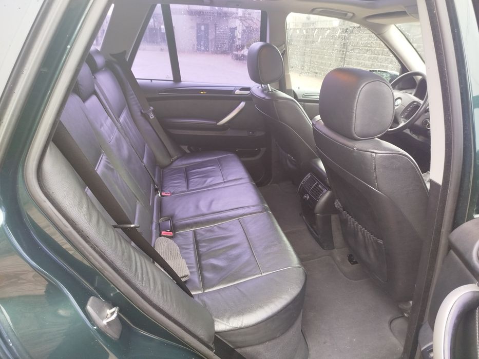 Продам BMW X5  E53