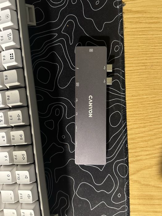 Hub для MacBook, 8 портів