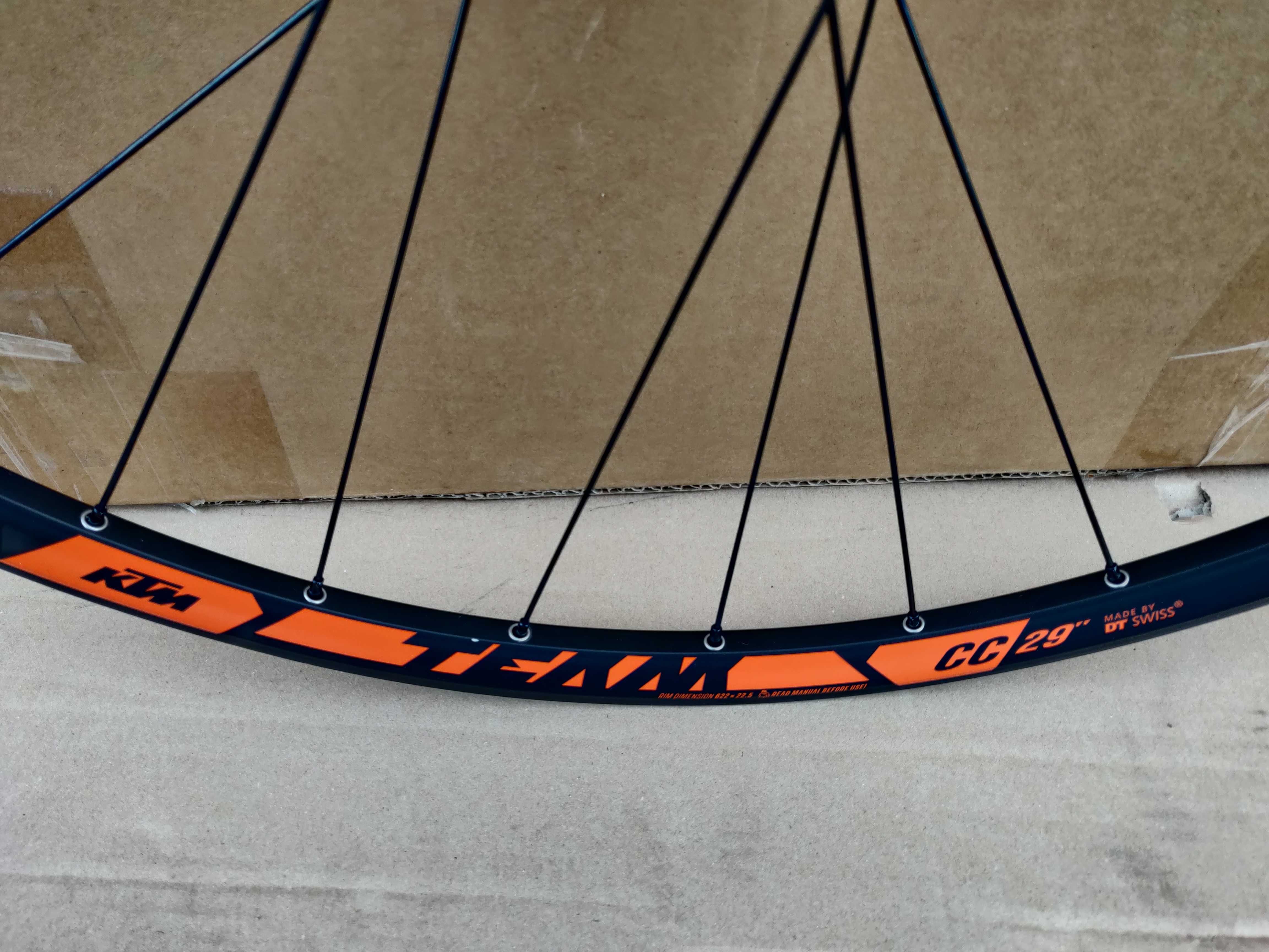 Koło KTM Team CC 29'' 622x22,5 piasta do Rock Shox RS1, nowe (189)