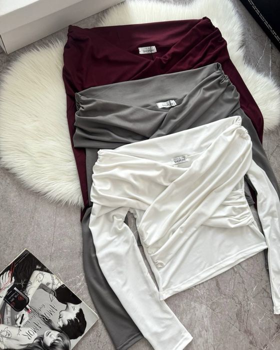 Лонгсліви жіночи/ трендові кольори/ лонгслів з відкртими плечима